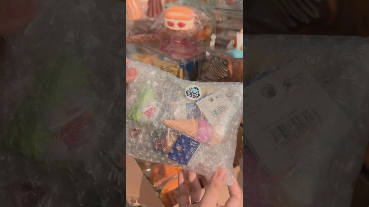 a quick squishy unboxing as i opened it on my insta story already🙈