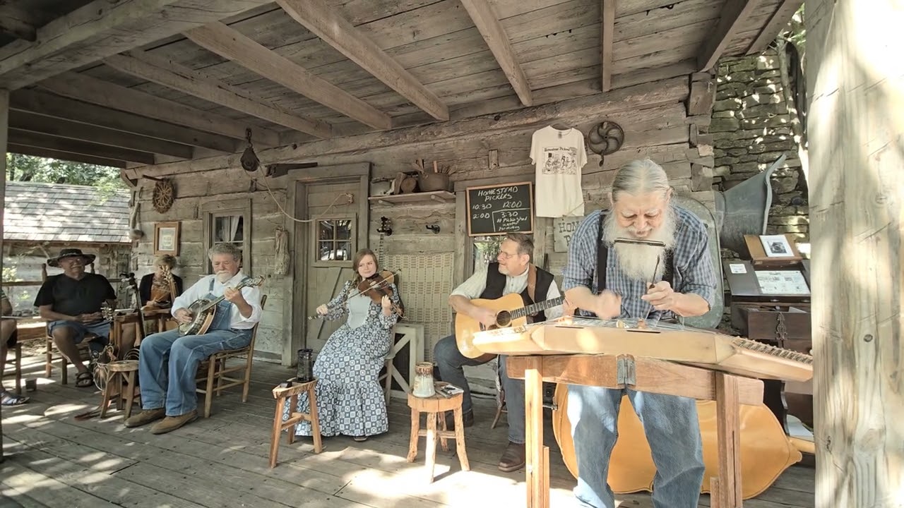 The Girl I Left Behind - Homestead Pickers