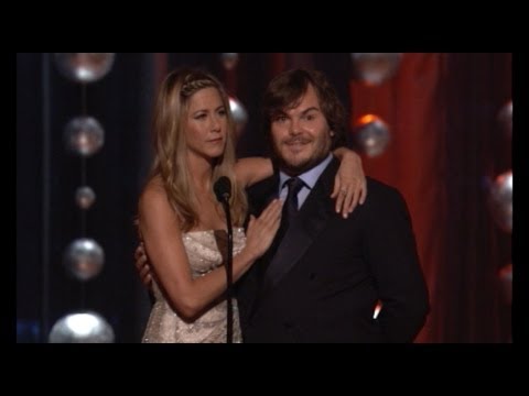 Vidéo: Pitt aime toujours Jennifer Aniston