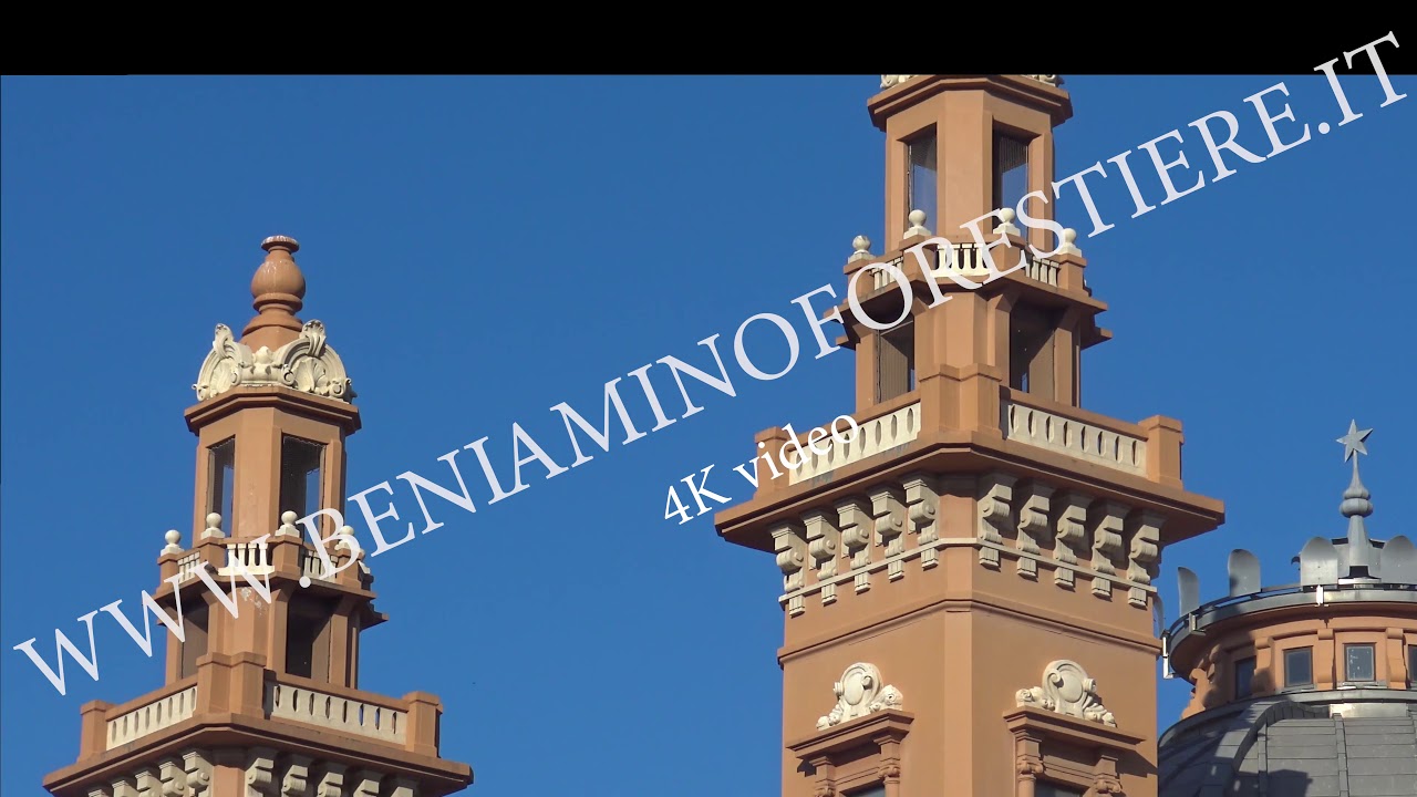 4K Italy, Bari views and details of the city, waterfront and historic center.    C0907ok  M