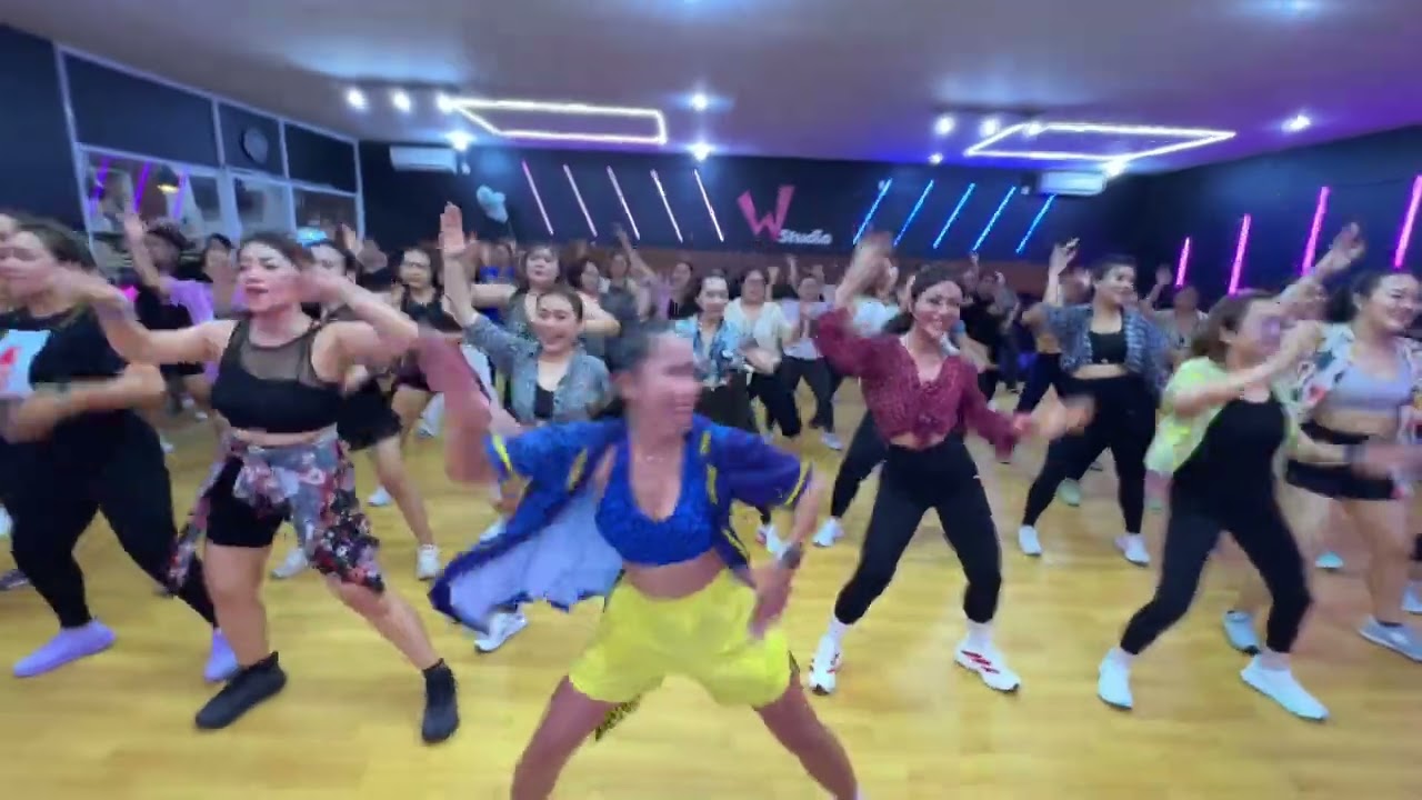 MAMBO SALSA - GRUPO BIP | SALSA | ZIN VOLUME 50 - ZUMBA FITNESS | CARDIO WORKOUT | DANCE CHOREO