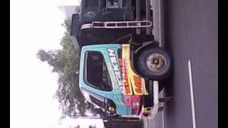 Truk dump telolet