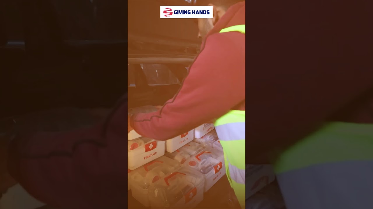 Packing Hope: Preparing Food Parcels for Gaza Families 🍱❤️