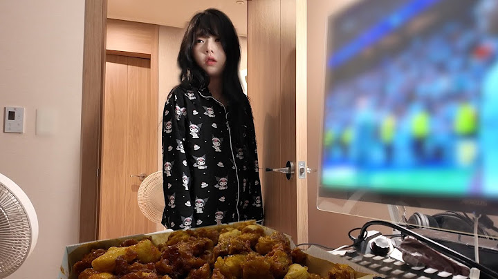 아내 몰래 새벽에 치맥에 축구보다가..