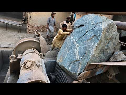 ⚠️ CRUSHING MAYHEM: Giant Jaw Crusher vs MASSIVE Hard Boulders EXPLODES! 🧨#rockcrushing