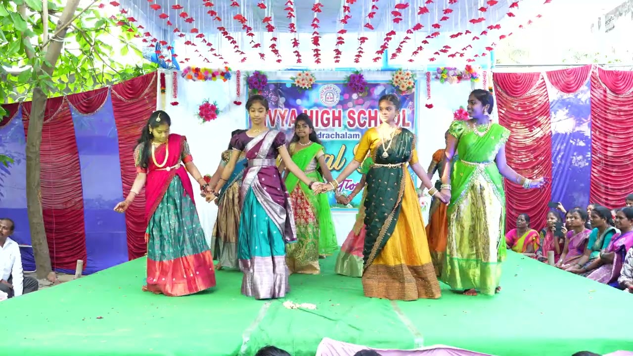 Performance from Divya High School Sports Day 2025–26. 7E1
