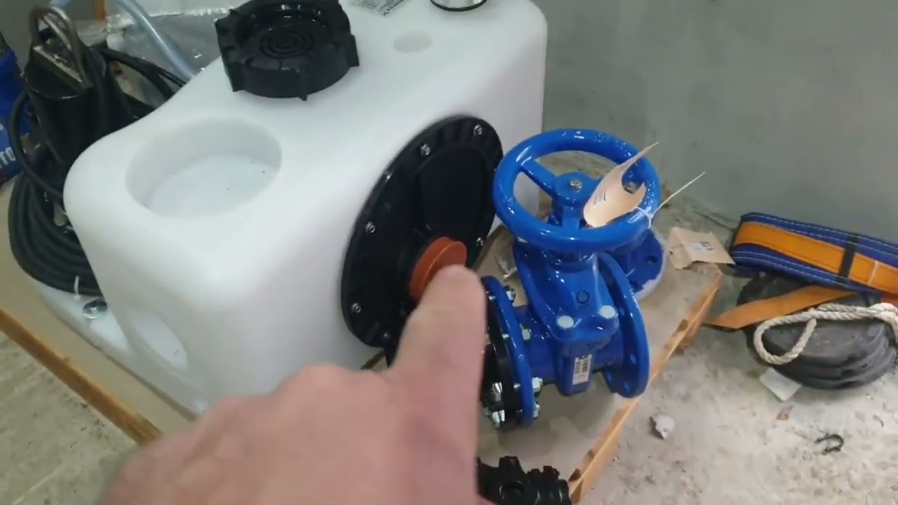 Сборка канализационной станции Grundfos MultiLift | StroimTeplo