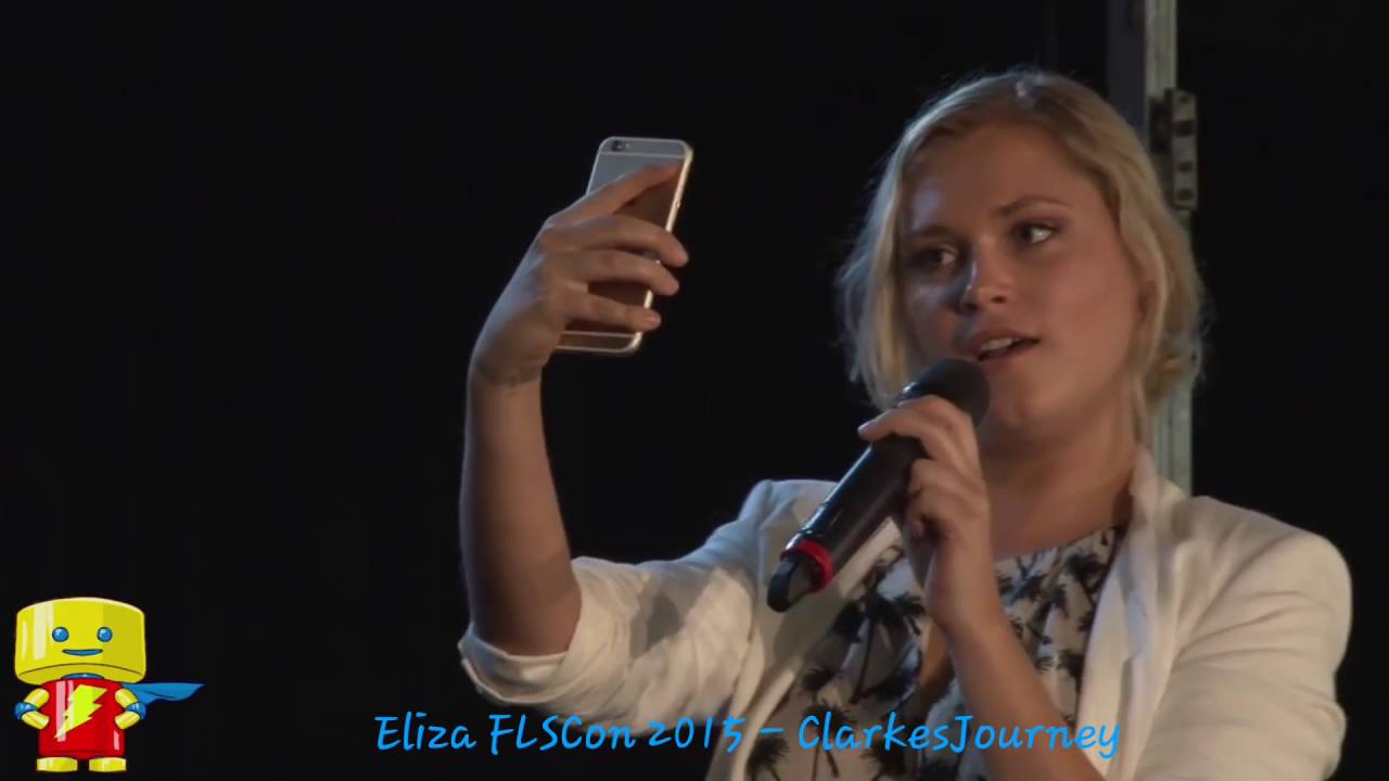 Eliza Taylor goes above & beyond for fan 2015