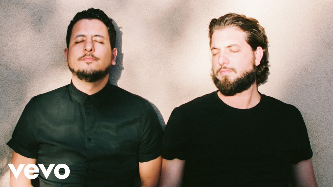 Os Arrais - mistério (Pseudo Video) ft. Laura Souguellis