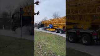Volle Hüsn mit einem Potain T130 und zwei gelenkten Modulachsen #baukran #kranverleih #turmkran