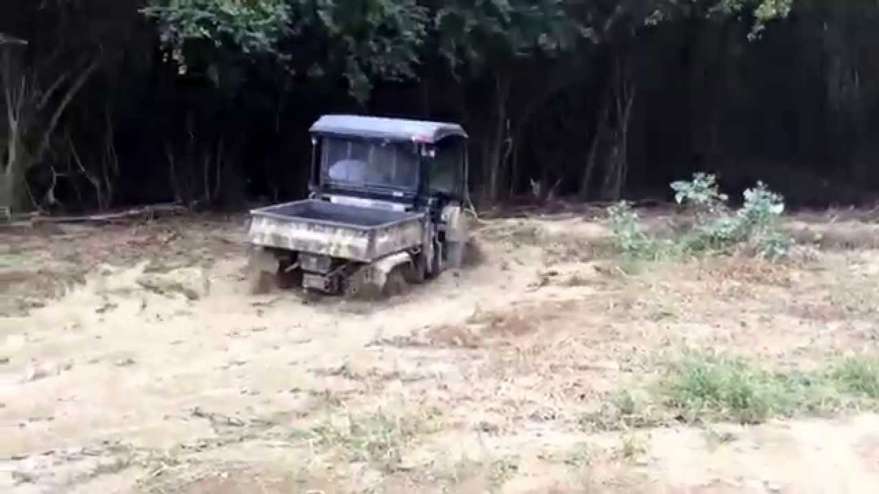 Kubota rtv 900 stuck in mud YouTube