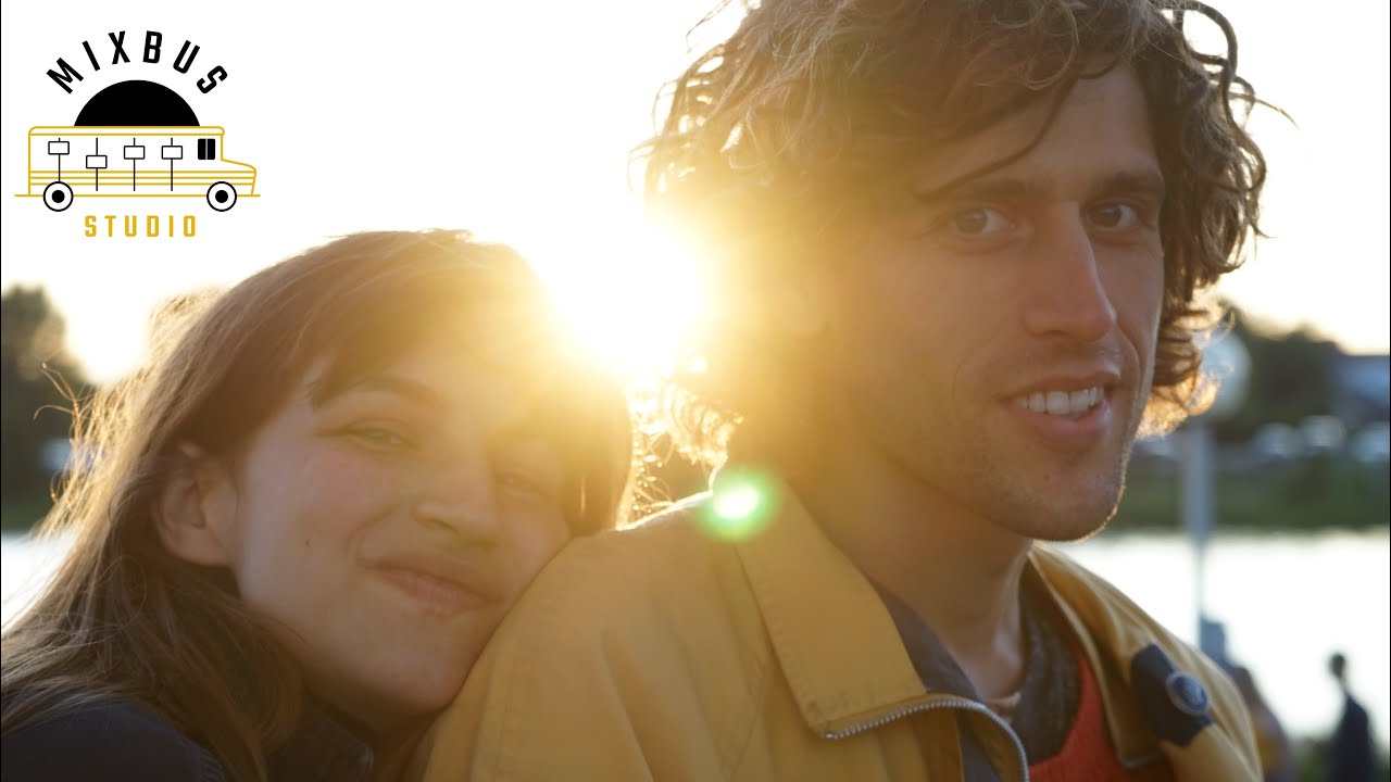 Mixbus Studio | Bon Enfant  | Petites Batailles | L'arrêt de Bus 39