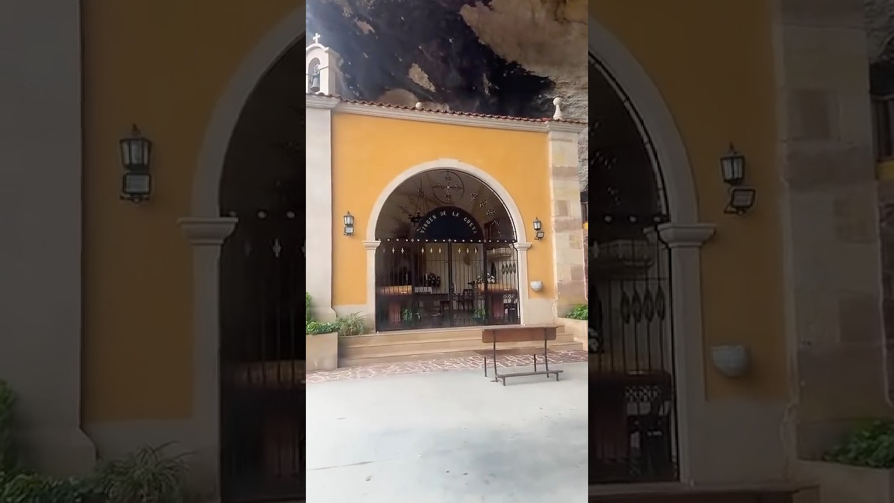 Una cueva escondida poco visitada por turistas o extranjeros | Virgen de la Cueva en Piloña/Asturias