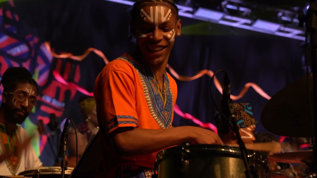 Afrika 2023 - 11 MÃE ÁFRICA