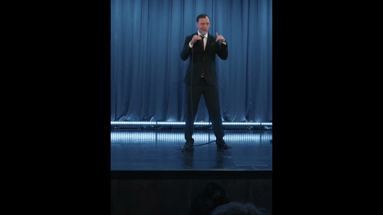 Жена стареет Виктор Комаров 