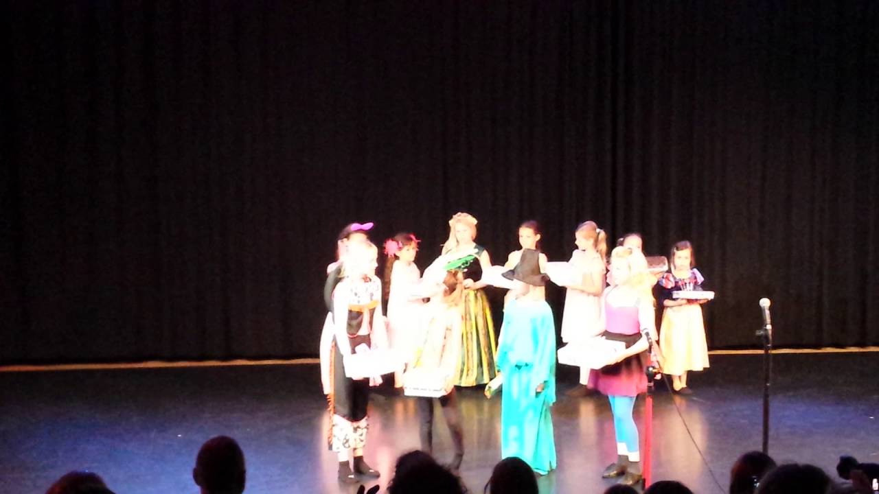 Агаша танцует мюзикл Матильда. Часть 2. - YouTube