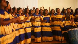 Busokololo Choir ucz- Mukubombesha live on stage
