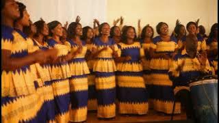 Busokololo Choir ucz- Mukubombesha live on stage