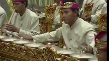 Balinese gamelan performance; an excerpt of ‘Tabuh Enem’ at Galang Kangin, Bali