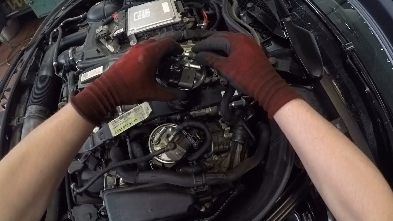 Mercedes-Benz C 220 Cdi (Om651) - Changing The Diesel Filter - Youtube