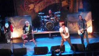 Download Lagu New Found Glory - Right Where We Left Off MP3