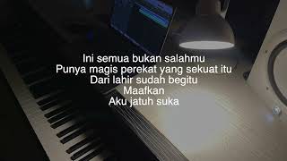 Download Lagu TULUS - Jatuh Suka | piano karaoke female key MP3