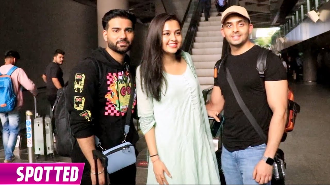 Tejasswi Prakash Super Happy After Meeting Her Brother On Airport | Spotted | Naagin 6