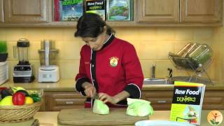 Raw Food Spotlight: How to Cut and Core a Cabbage