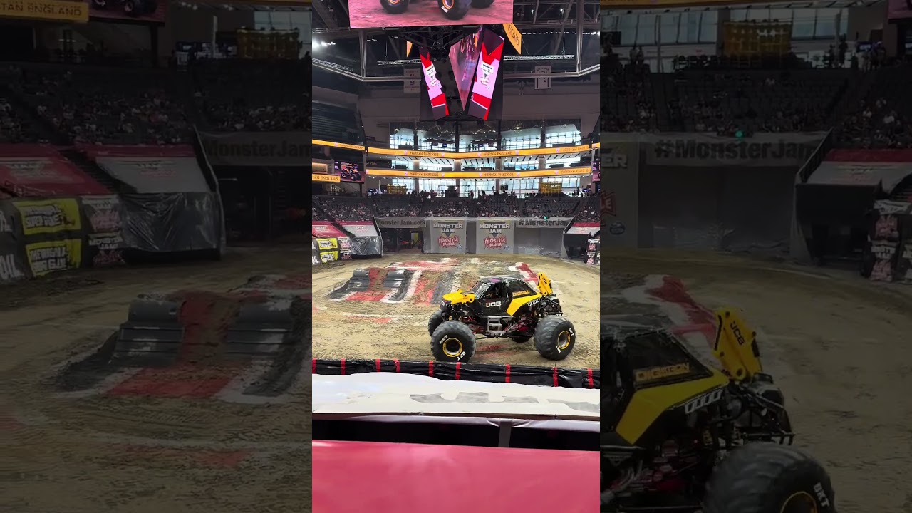 Giants on Wheels Destroy Everything! Monster Jam 💥