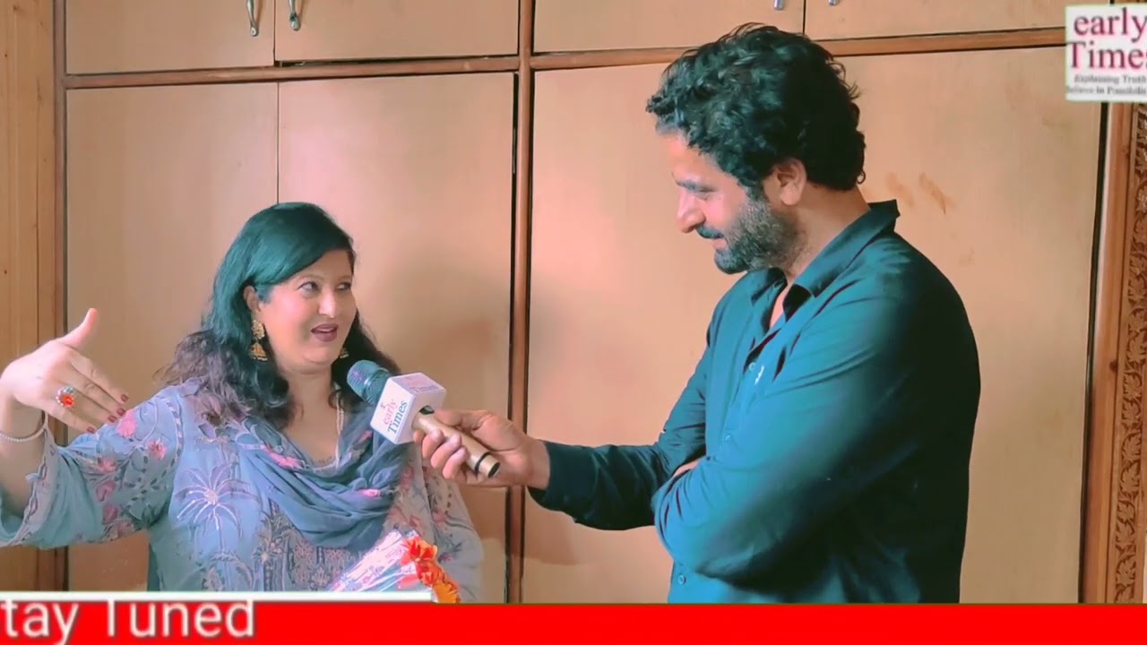 Famous Kashmiri/ Urdu Singer Dr Deepali Watal gets emotional as she recalls her past spent in