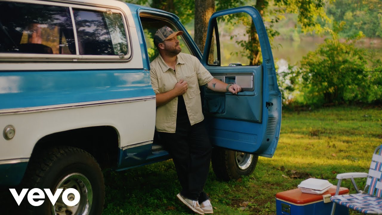 Watch Mitchell Tenpenny - Ain't My Problem (Official Visualizer) on YouTube Watch Mitchell Tenpenny - Ain't My Problem (Official Visualizer) on YouTube