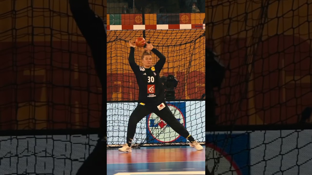 Première victoire dans le Tournoi de France ?? ?#BleuetFier #equipedefrance #handball