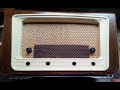 RADIO ANTIGUA , BARNIZADO, RESTAURACION DEL MUEBLE. P2.