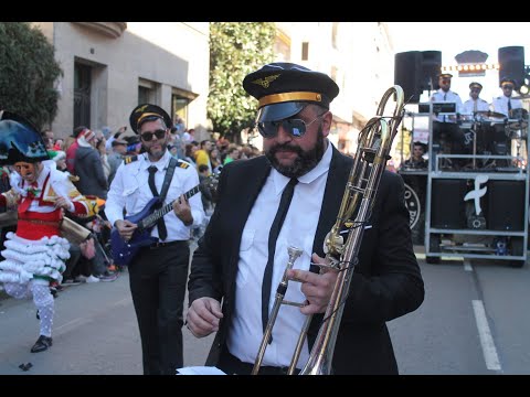 V&Iacute;DEO | Catro m&uacute;sicos da charanga "Fuego" animan o Entroido dende as s&uacute;as casas