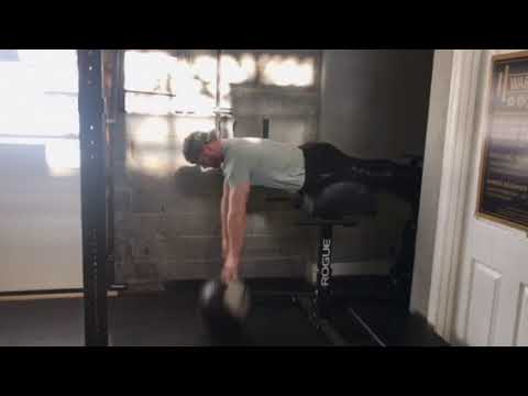 GHD BACK EXTENSION HOLD WITH PLYO MED BALL SLAM - YouTube
