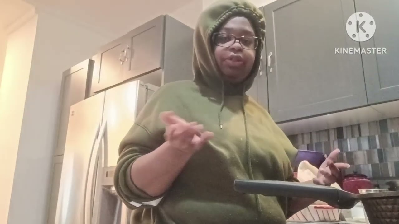 I am cooking a good food 😋😋😋