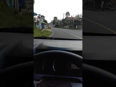 Story' WA IG nyetir mobil diwaktu siang hari