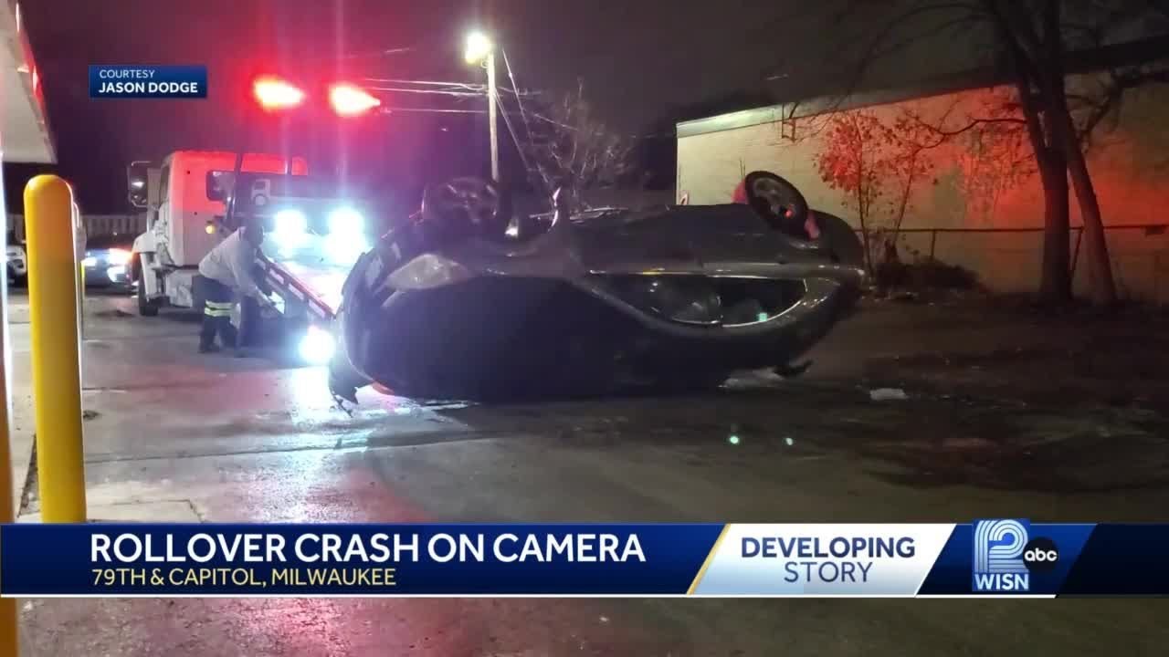 Milwaukee worker dodges reckless driver - YouTube