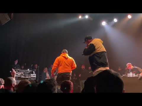 Dump The Clip (Live In Concert)