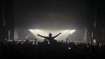 The Used- A Box Full of Sharp Objects (with a snippet of Nirvana’s “Smells Like Teen Spirit”) (live)