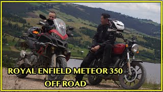 HACIENDO OFFROAD EN UNA ROYAL ENFIELD METEOR 350  NO NOS DIO MIEDO LA DUCATI