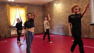 Somacontemporary. Billie Eilish - Bury A Friend.