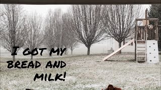 I got my bread and milk!! || Vlogmas day 8