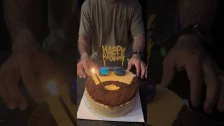 Decorating A Beard Cake