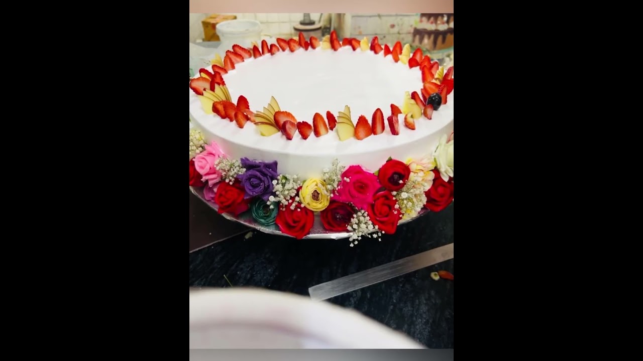 Anniversary cake 🎂 love ❤️ 