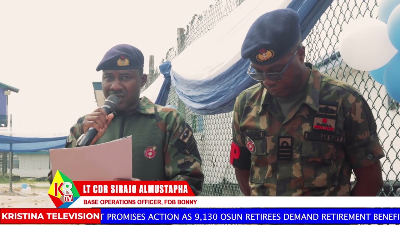 FOC EASTERN NAVAL COMMAND COMMISSIONS SENIOR RATINGS ACCOMMODATION, HAILS COMMANDING OFFICER