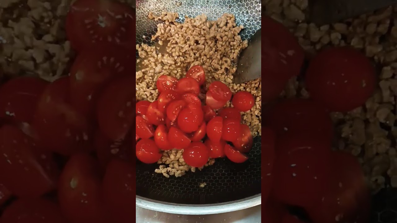 MINCED PORK WITH CHERRY TOMATOES  