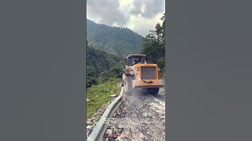 100-Ton Trailer Downhill—Loader Saves the Day!#shorts