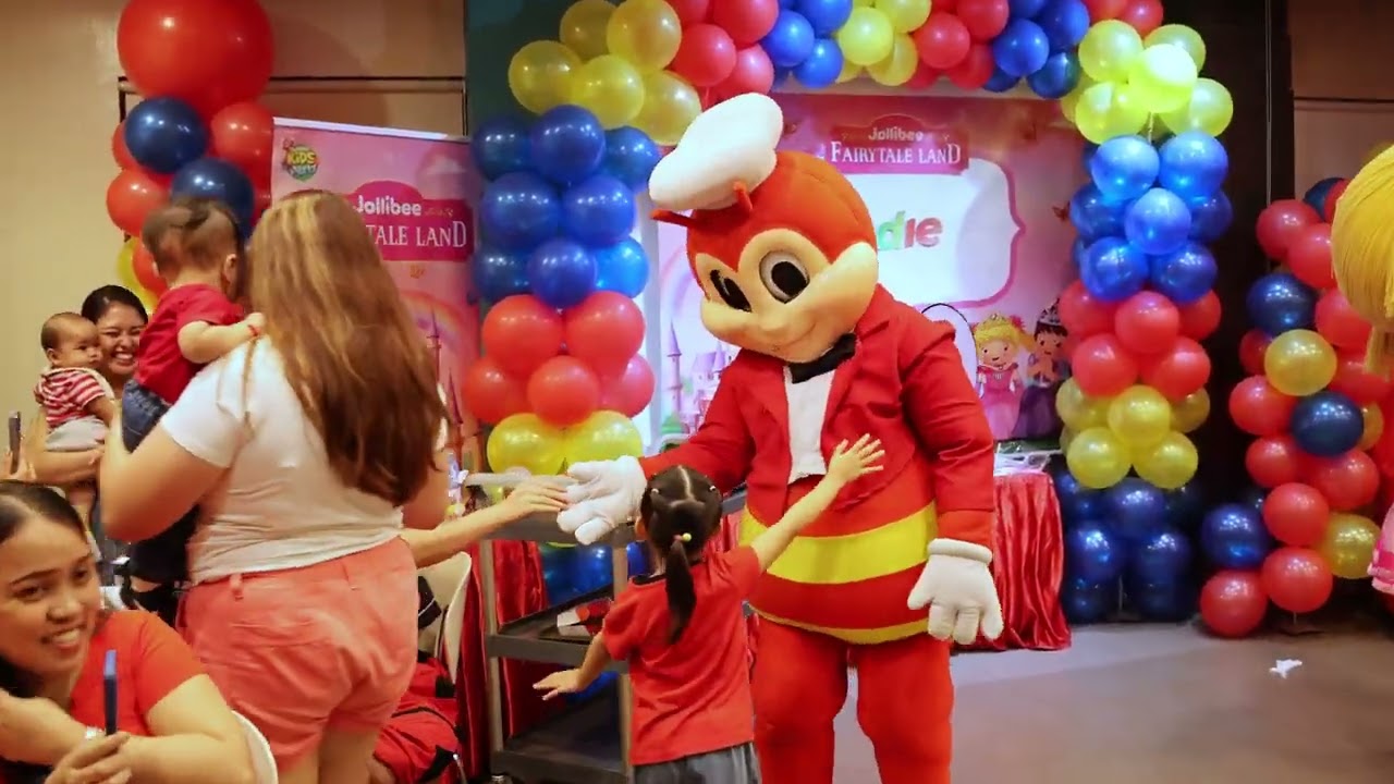 Adie Jollibee Birthday Party @ Parkmall