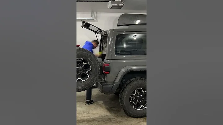 Remove your Jeep hardtop by yourself, quickly!